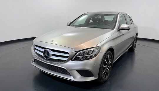 Mercedes Benz • Clase C