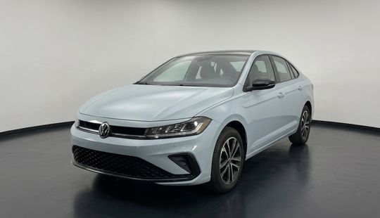 Volkswagen • Jetta