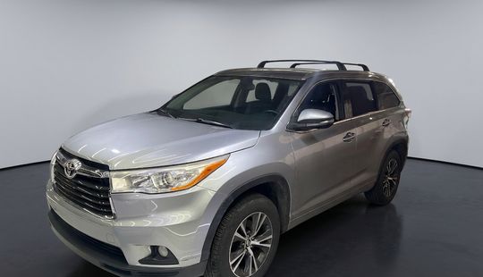 Toyota • Highlander