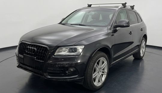Audi • Q5