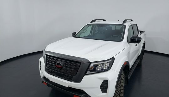 Nissan • Frontier
