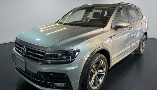 Volkswagen • Tiguan