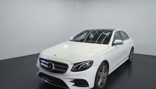 Mercedes Benz • Clase E