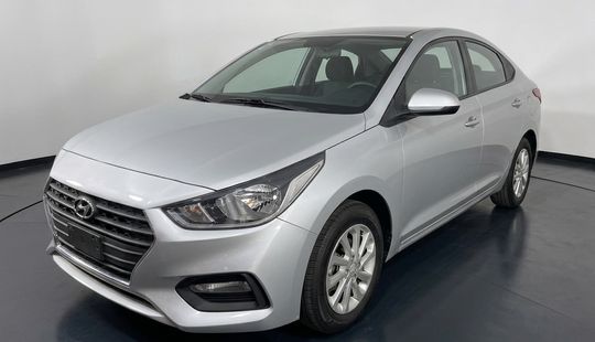 Hyundai • Accent