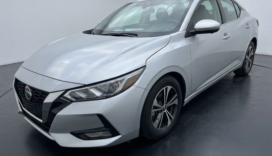 Nissan • Sentra