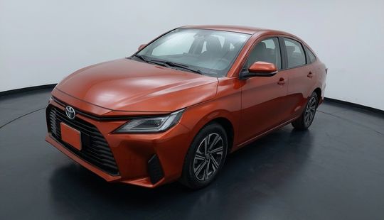 Toyota • Yaris