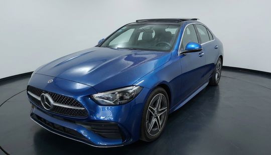 Mercedes Benz • Clase C