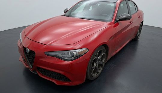 Alfa Romeo • Giulia