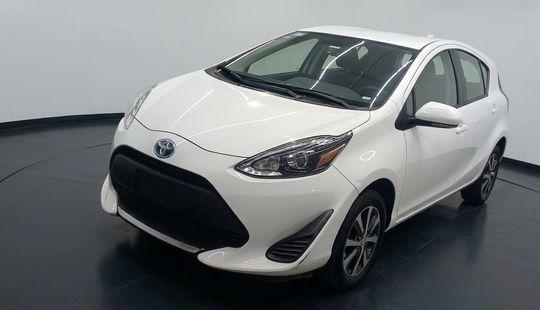 Toyota • Prius C