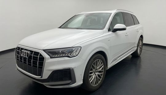 Audi • Q7