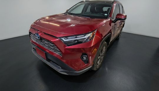 Toyota • RAV4