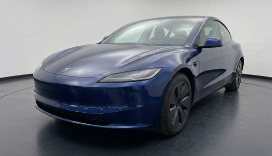 Tesla • Model 3