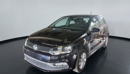 Volkswagen • Polo