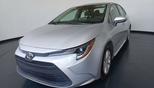 Toyota • Corolla