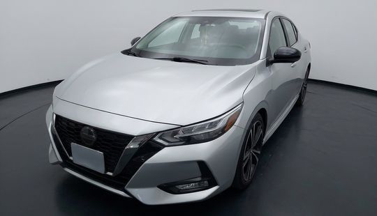 Nissan • Sentra