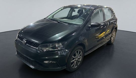 Volkswagen • Polo