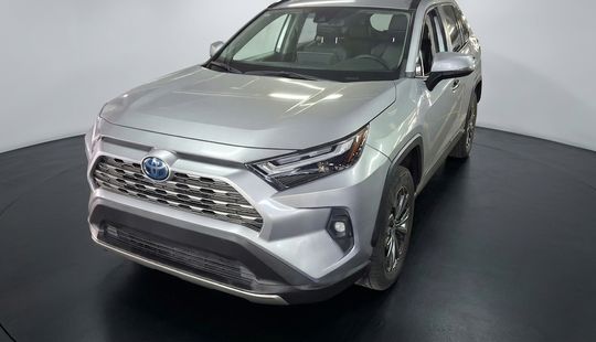 Toyota • RAV4