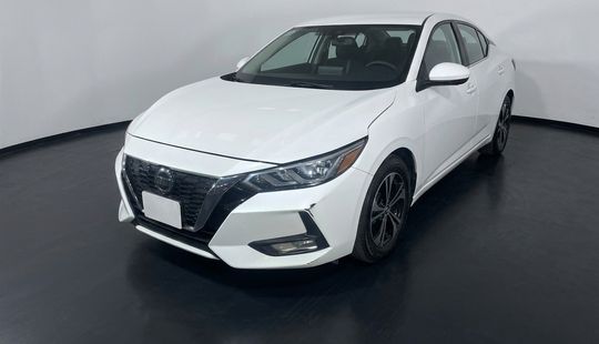 Nissan • Sentra