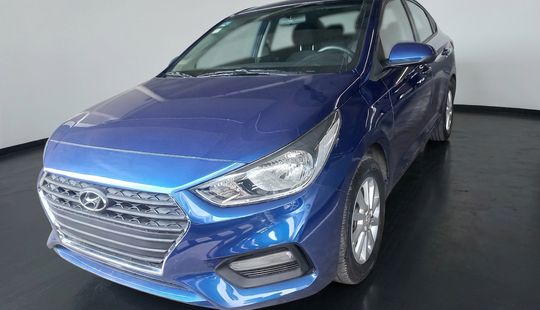 Hyundai • Accent