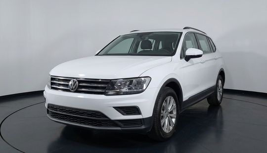 Volkswagen • Tiguan