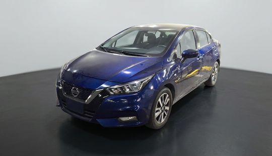 Nissan • Versa