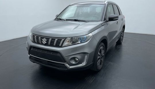 Suzuki • Vitara