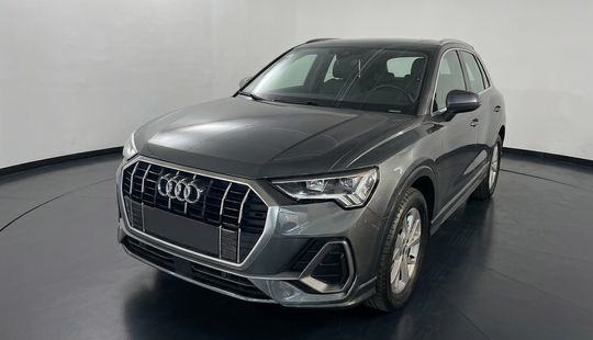 Audi • Q3