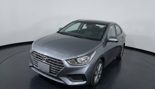 Hyundai • Accent