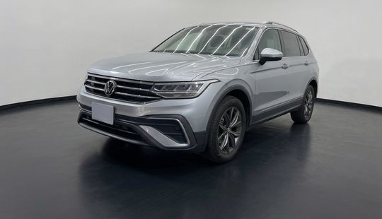 Volkswagen • Tiguan