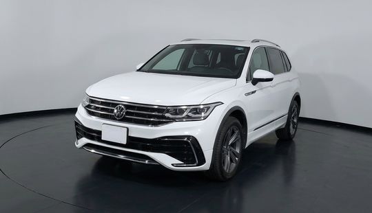 Volkswagen • Tiguan