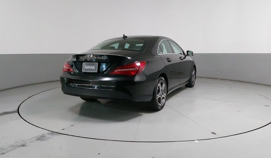 Mercedes Benz Clase Cla 1.6 CLA 200 SPORT DCT Coupe 2019