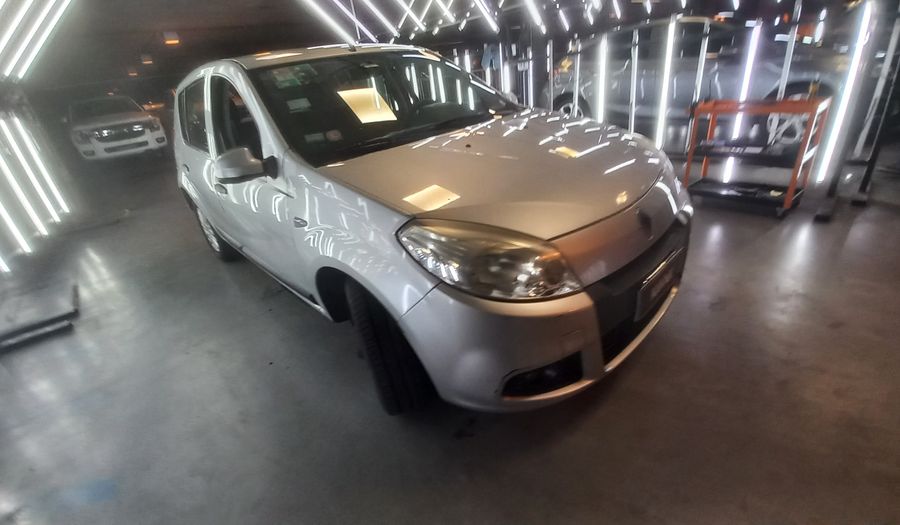 Renault Sandero 1.6 16V PH2 CONFORT Hatchback 2011