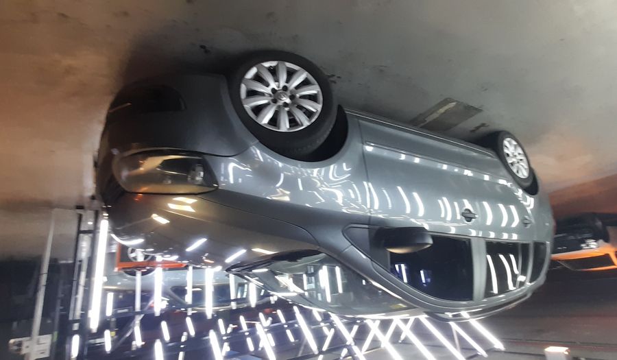 Volkswagen Suran 1.6 COMFORTLINE MT Minivan 2013