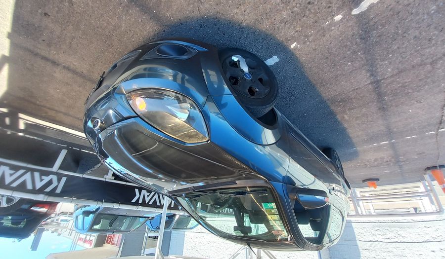 Ford Ka 1.6 PULSE Hatchback 2011