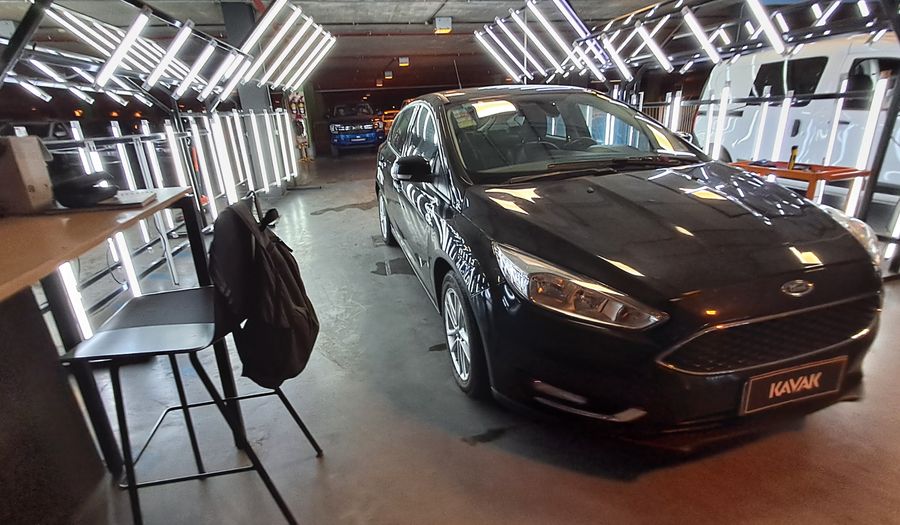 Ford Focus Iii 2.0 SE Hatchback 2017