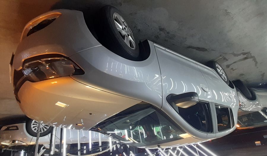 Renault Sandero 1.6 PRIVILEGE PH2 Hatchback 2016