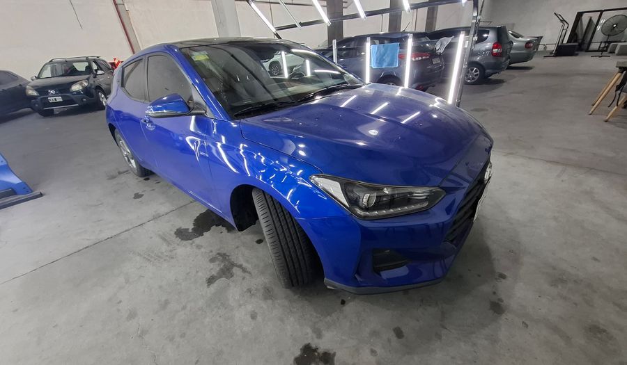 Hyundai Veloster 2.0 TECH AUTO Hatchback 2019
