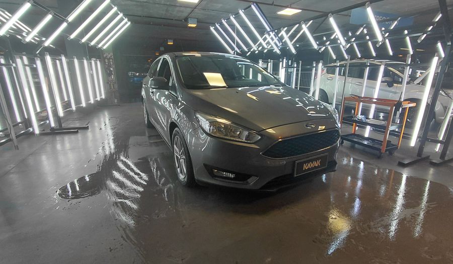 Ford Focus Iii 2.0 SE Hatchback 2016