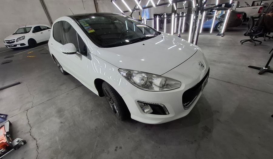 Peugeot 308 2.0 FELINE Hatchback 2013