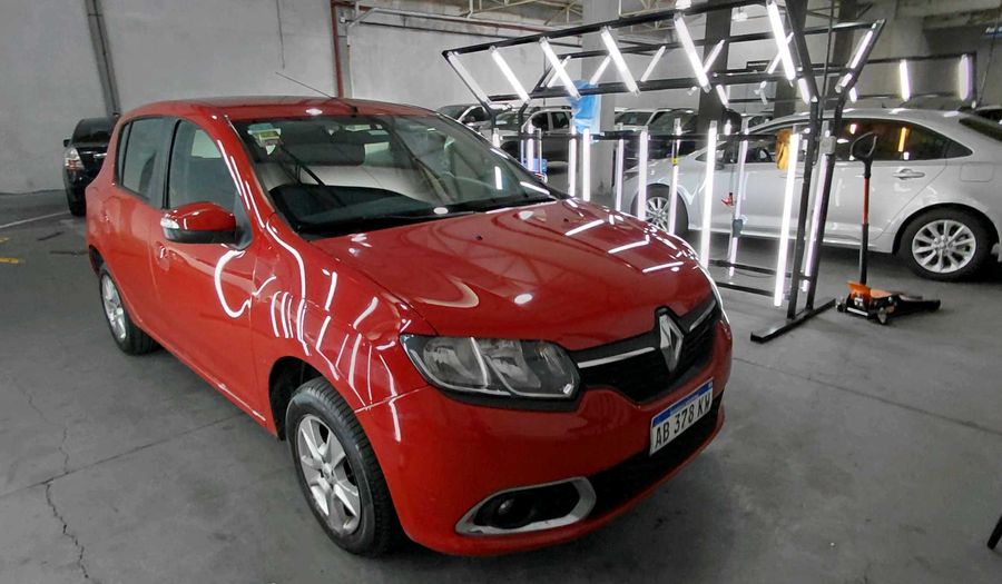 Renault Sandero 1.6 PRIVILEGE Hatchback 2017