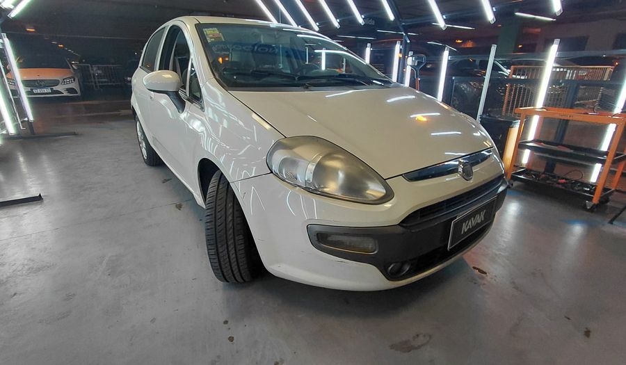 Fiat Punto 1.6 16V ESSENCE 5P Hatchback 2013