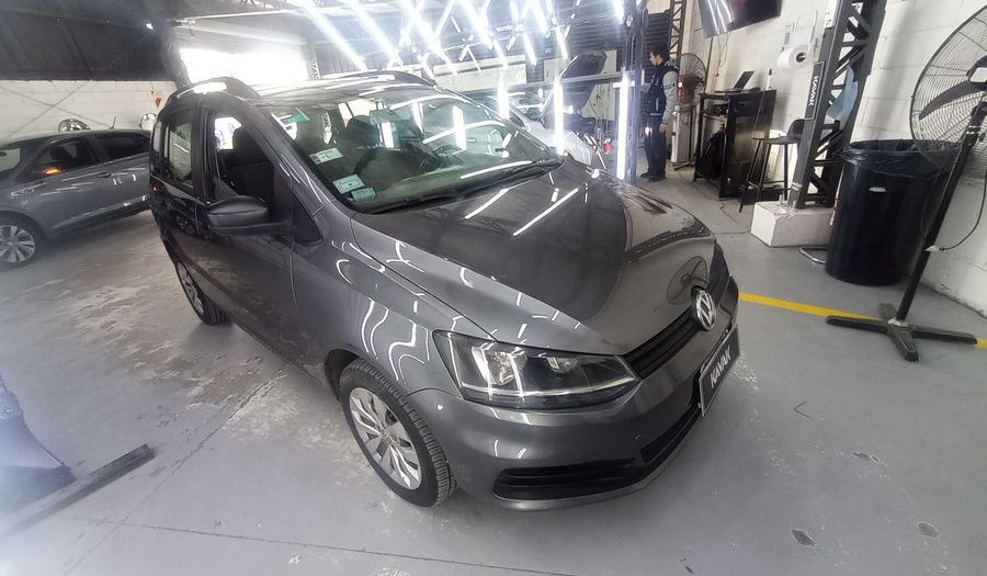 Volkswagen Suran 1.6 COMFORTLINE Wagon 2015