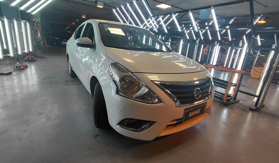 Nissan Versa 1.6 ADVANCE CVT Sedan 2020