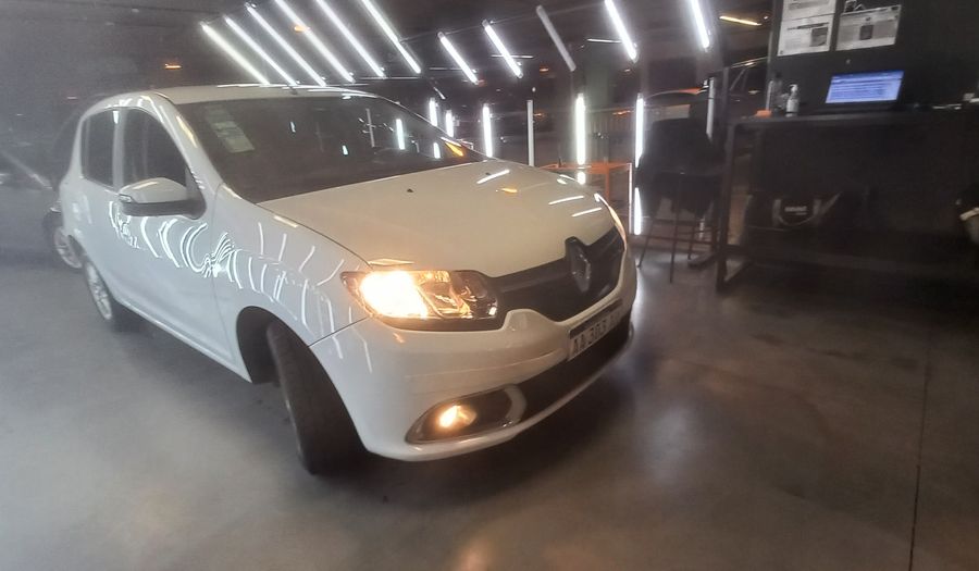 Renault Sandero 1.6 PRIVILEGE PH2 Hatchback 2016