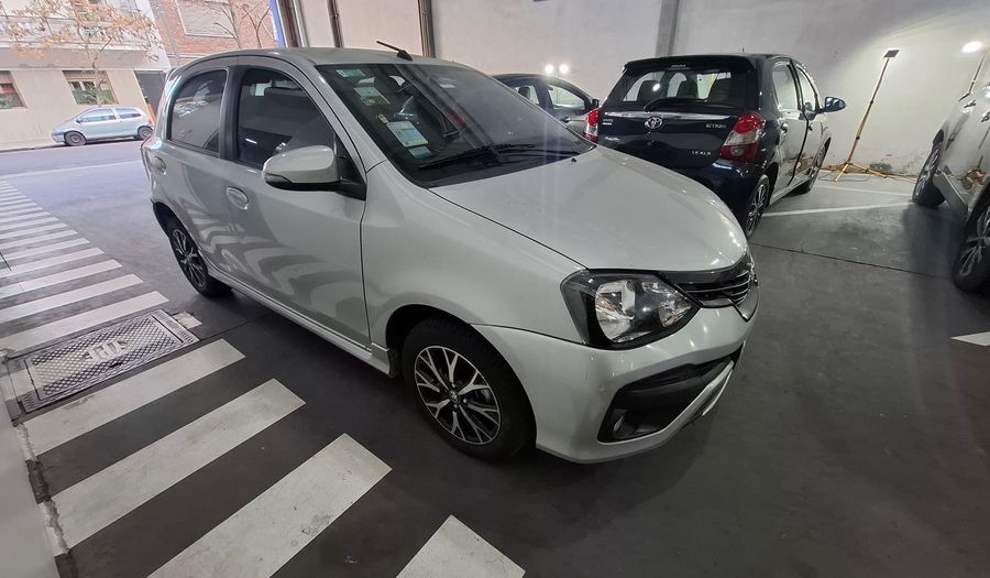 Toyota Etios 1.5 XLS Hatchback 2021
