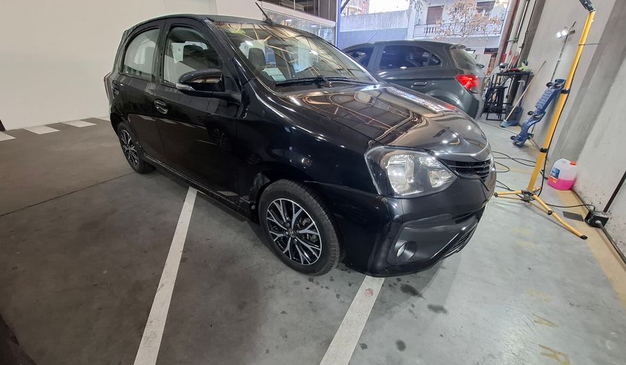 Toyota Etios 1.5 XLS Hatchback 2018