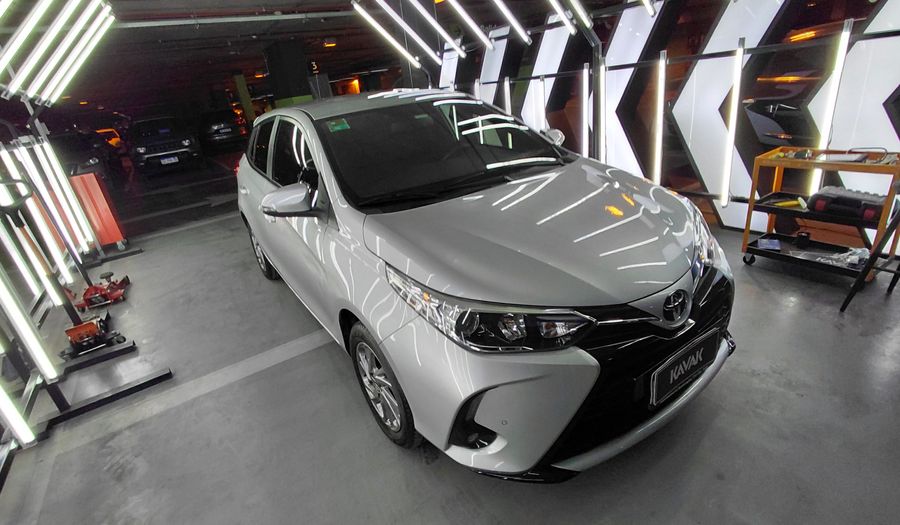 Toyota Yaris 1.5 XLS CVT Hatchback 2022