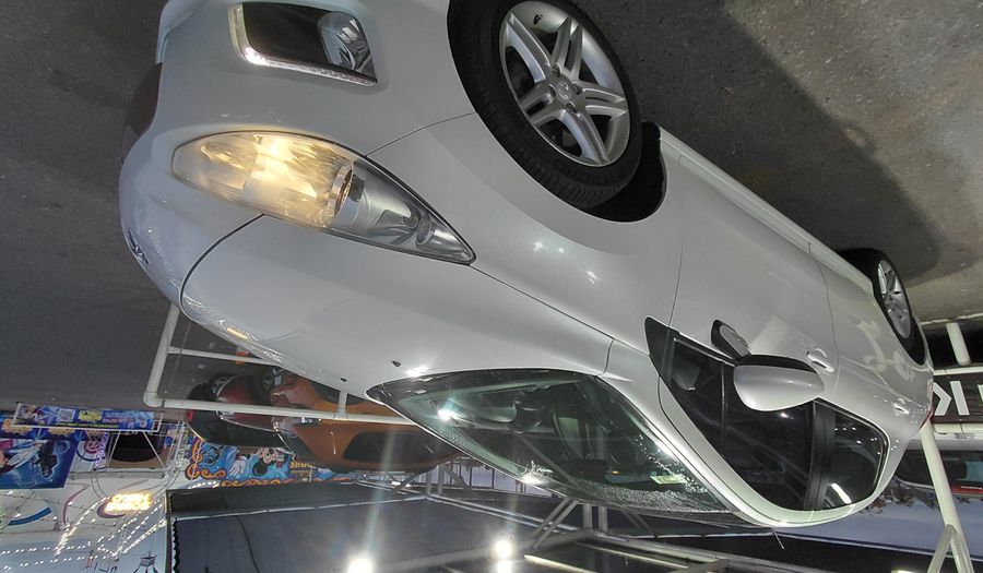 Peugeot 308 2.0 FELINE Hatchback 2014