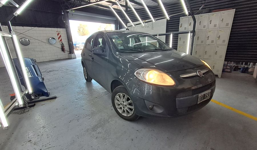 Fiat Palio 1.4 ATTRACTIVE Hatchback 2015