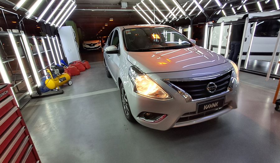 Nissan Versa 1.6 EXCLUSIVE AUTO Sedan 2019